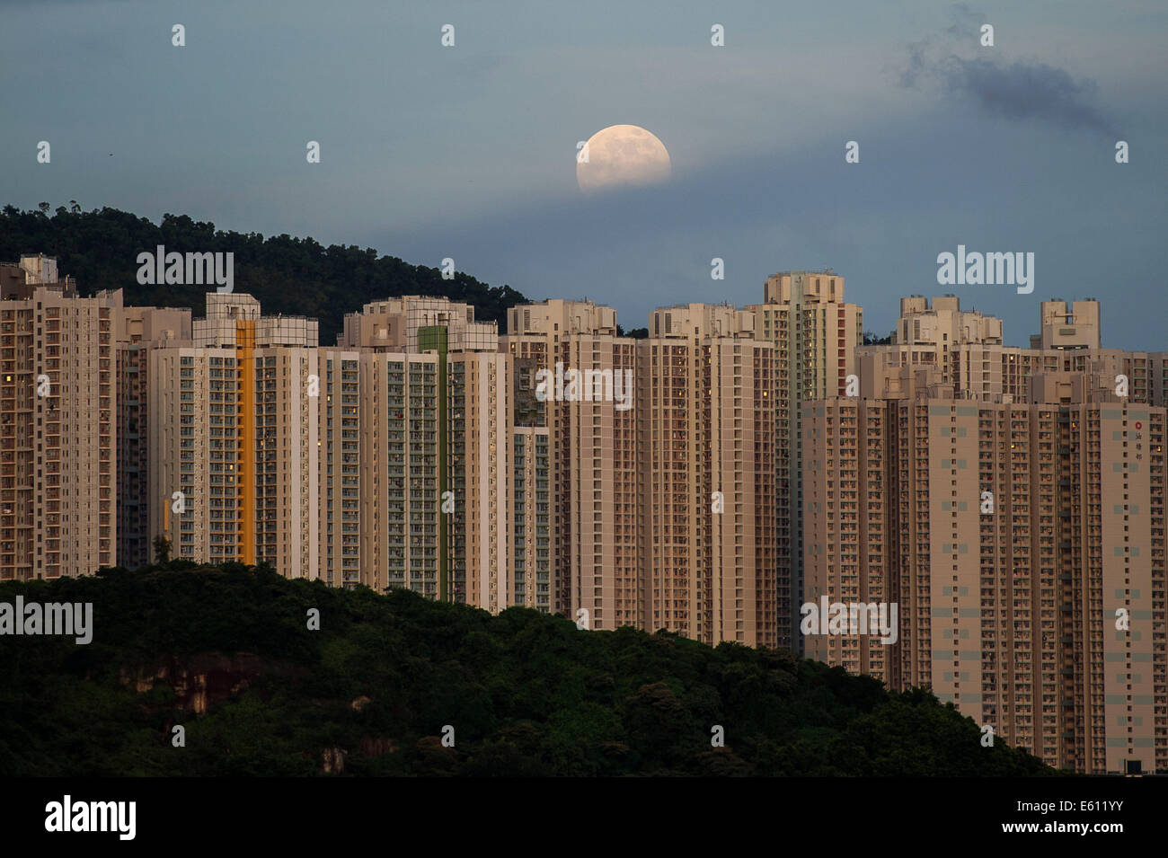 View of supermoon over Hong Kong Stock Photo - Alamy