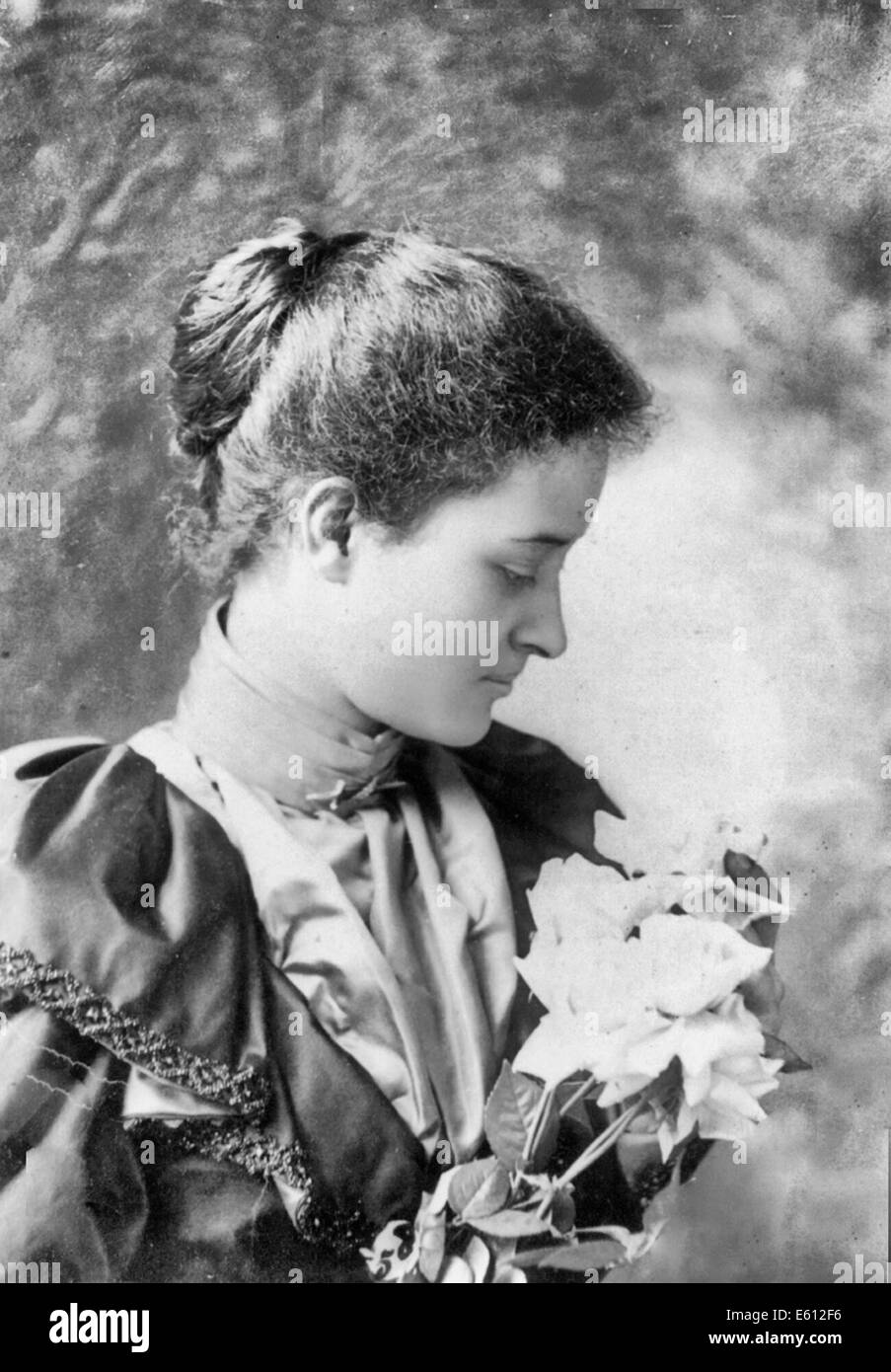 Princess of Hawaii Kaiulani - Head and shoulders, facing right; holding flowers, 1893 Stock Photo
