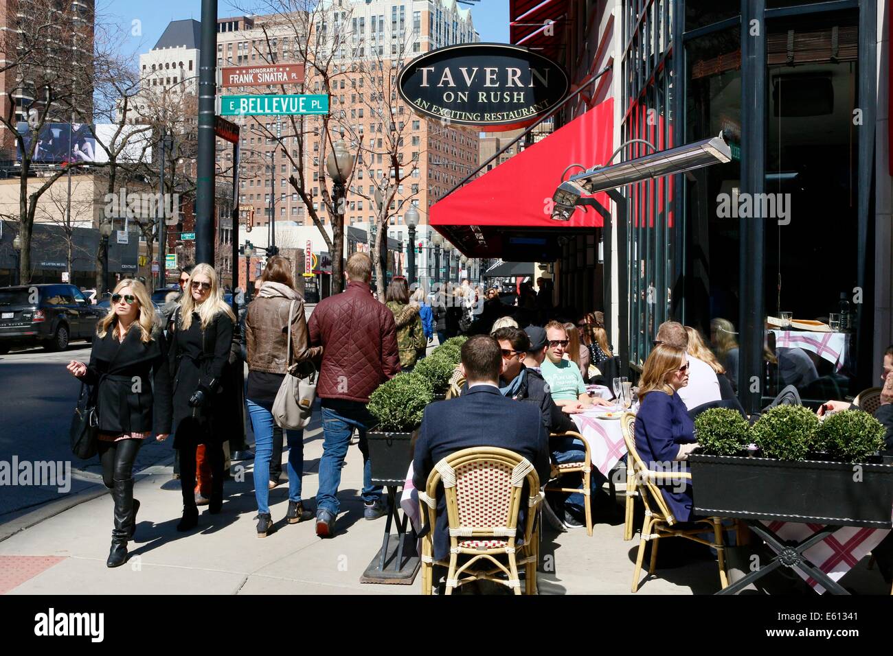tavern-on-rush-sidewalk-cafe-on-rush-street-chicago-illinois-usa