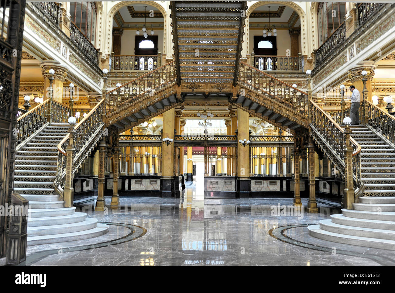 Mexico city post office hi-res stock photography and images - Alamy