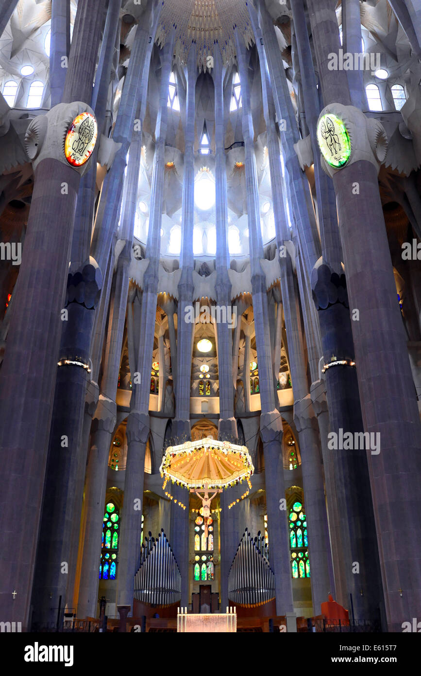Interior view, Sagrada Família church, designed by architect Antoni ...
