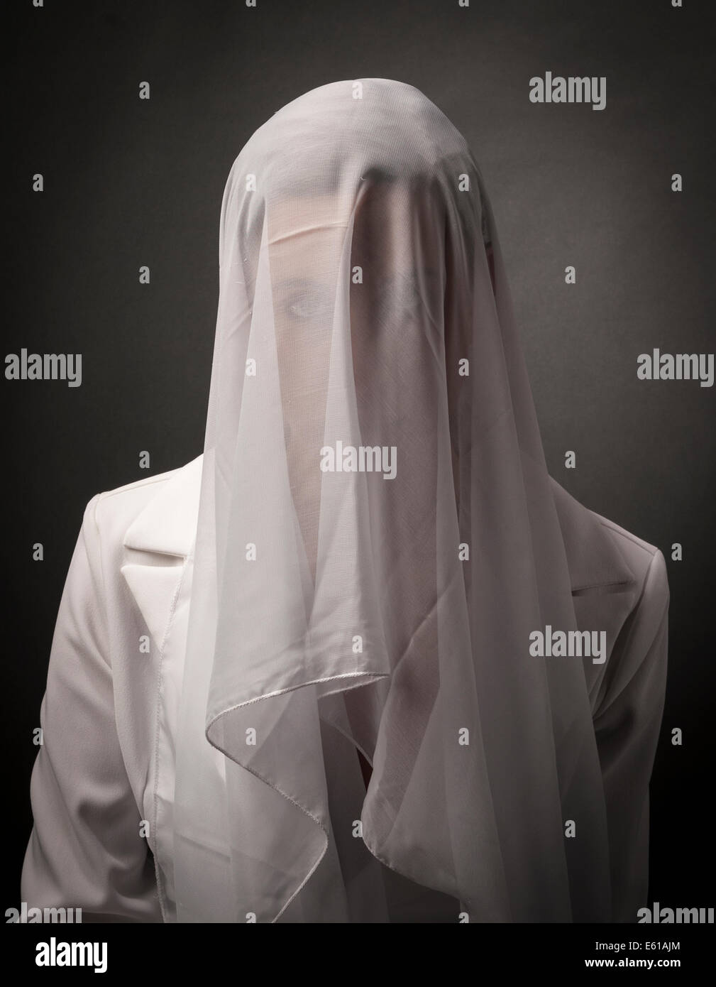 Mysterious woman white veil hi-res stock photography and images - Alamy