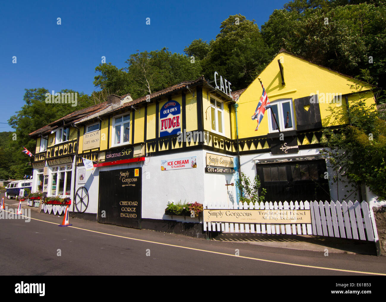 Cheddar village hi-res stock photography and images - Alamy