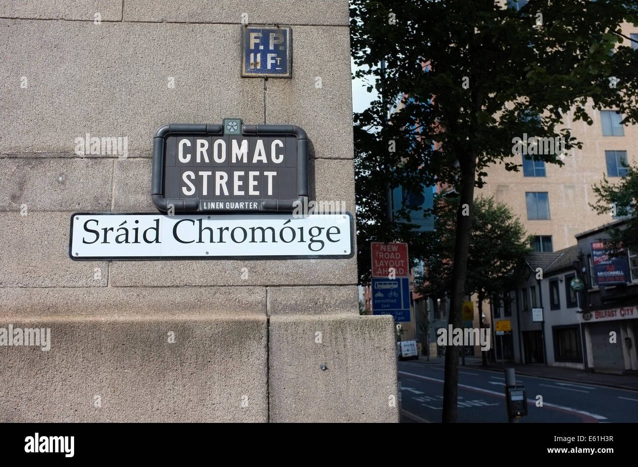 Cromac Street sign, Belfast in English and Irish Stock Photo Alamy
