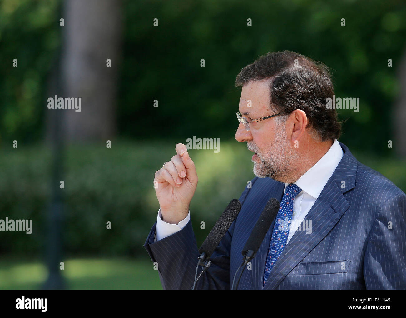Spain´s Prime minister Mariano Rajoy gestures during a news conference after meeting King Felipe at Marivent palace in Majorca Stock Photo