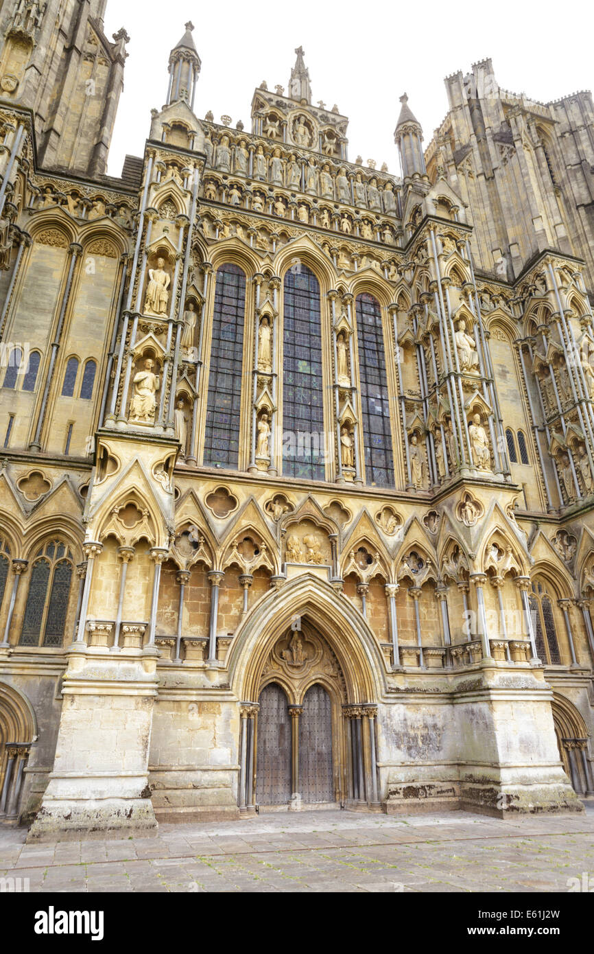 West front of wells cathedral hi-res stock photography and images - Alamy