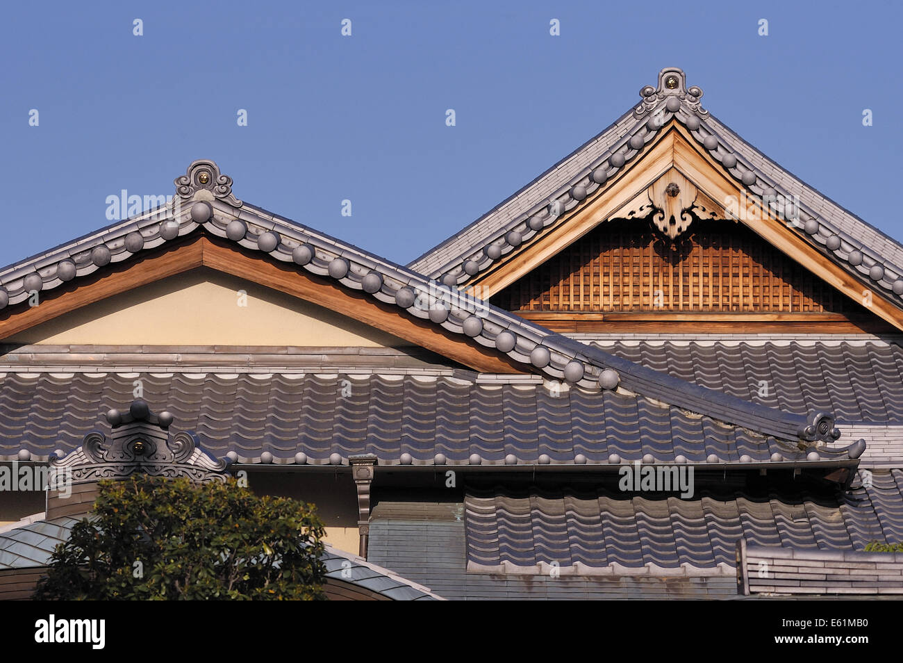 traditional roof tops, Kiyomizu District, Kyoto, Japan Stock Photo Alamy