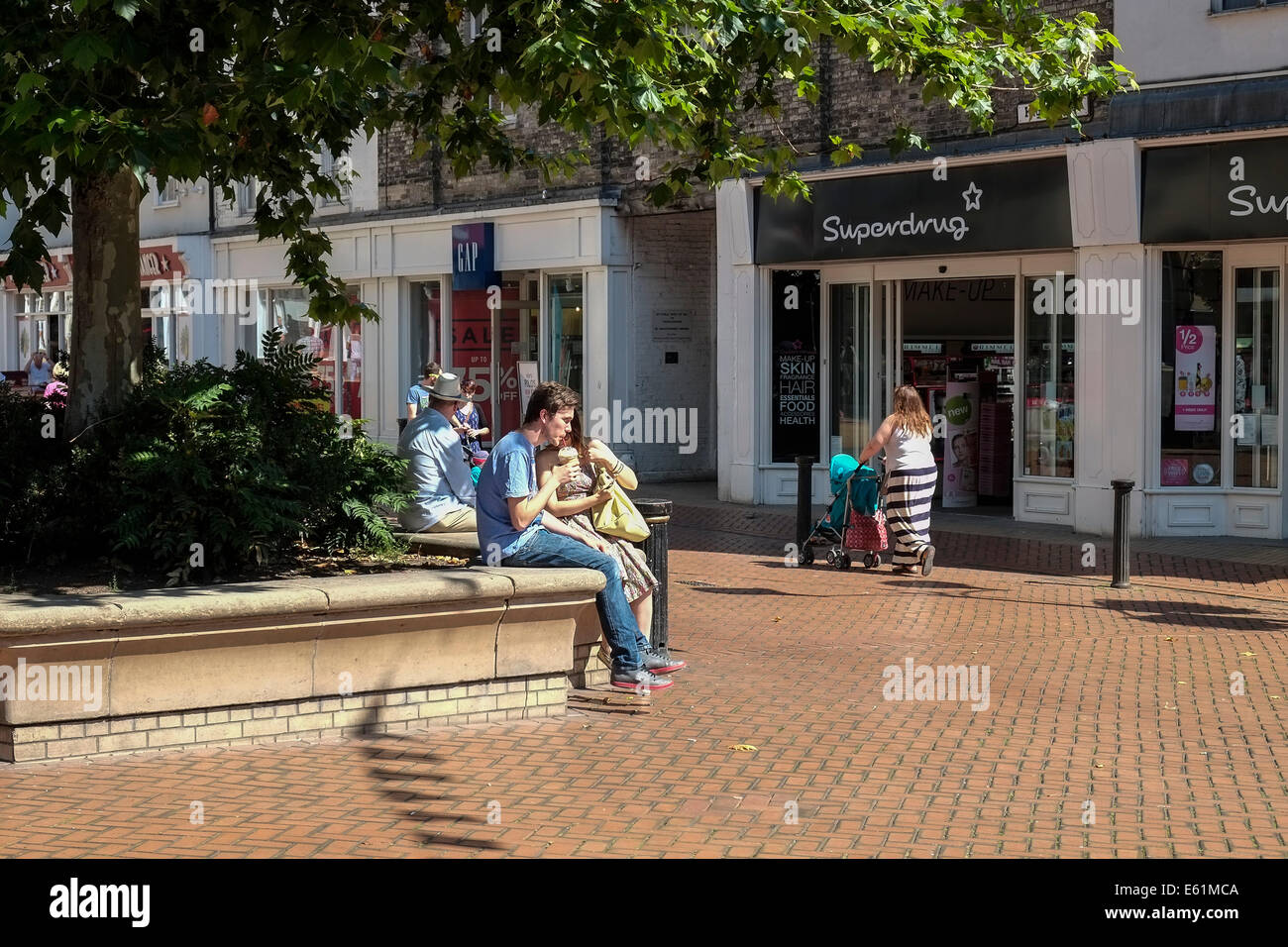Chelmsford town centre shops hi-res stock photography and images - Alamy