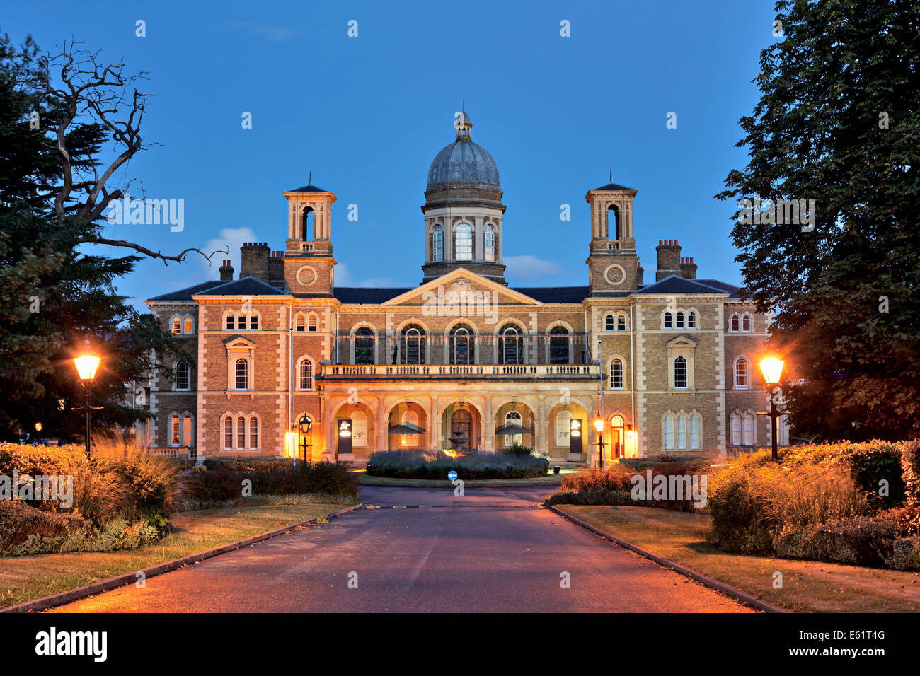 Main entrance of Princess Park Manor, formerly Colney Hatch Asylym