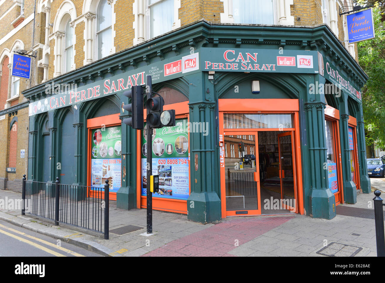 Tottenham high road tottenham london hires stock photography and images Alamy