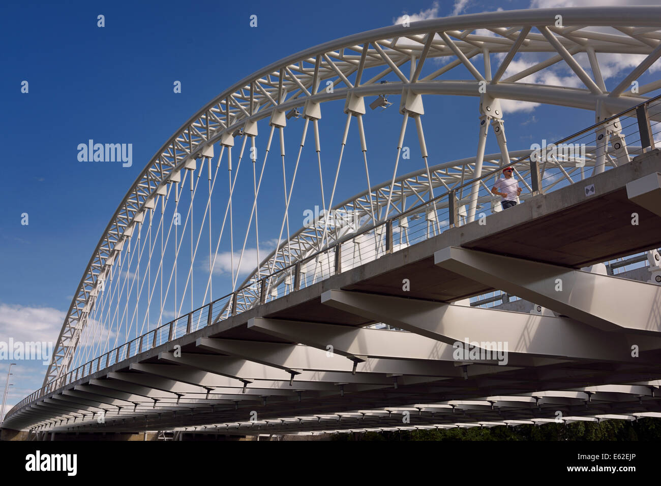Modern Steel Truss Bridge Stock Photos & Modern Steel Truss Bridge ...