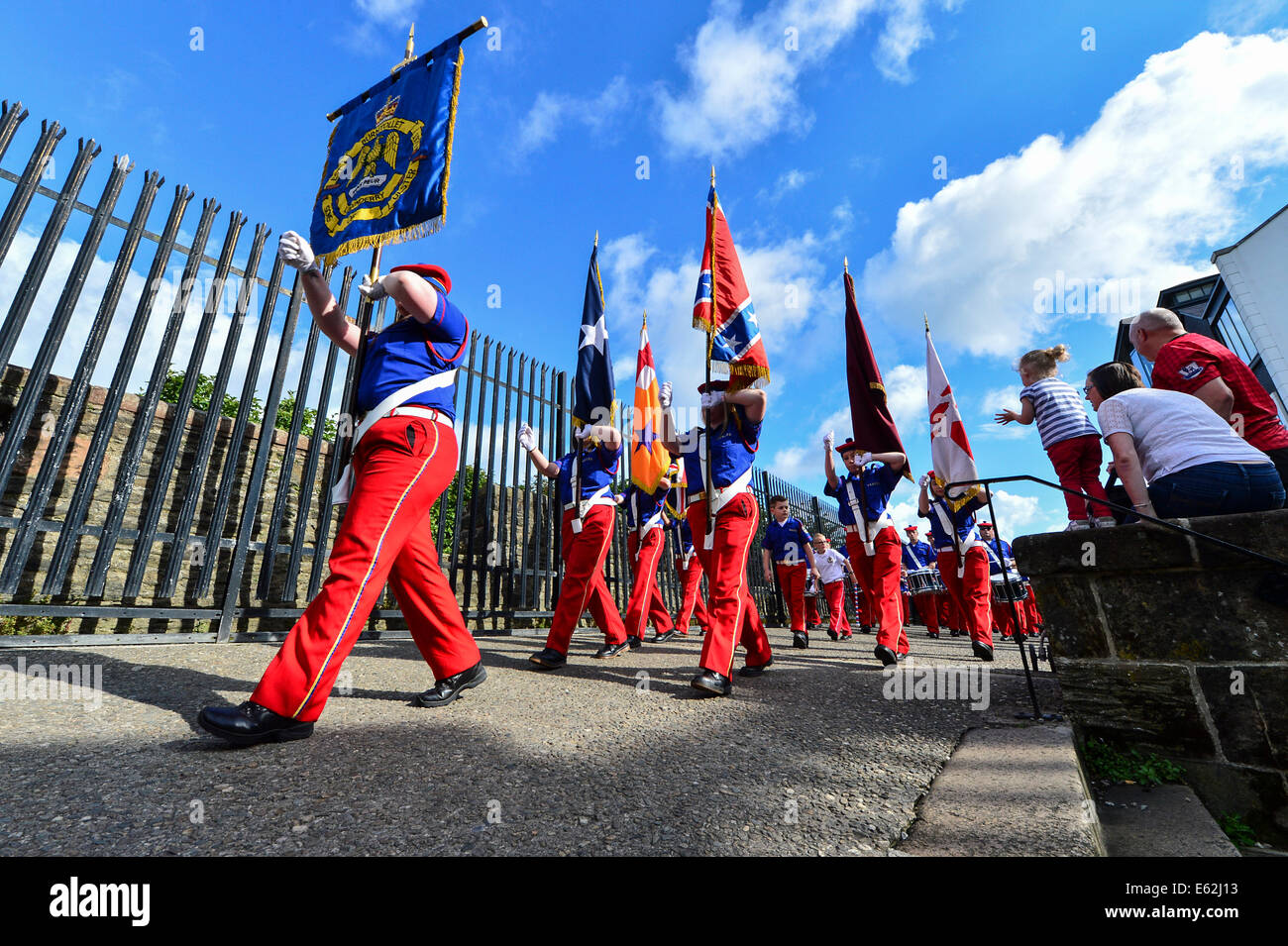 The loyalist Burntollet Flute band march on the Derry Walls during the annual Apprentice Boys of Derry parade. Stock Photo