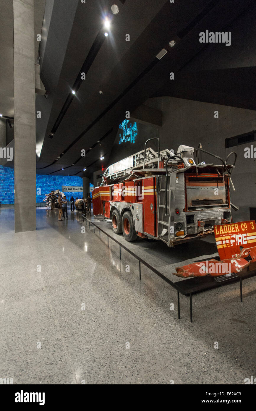 9 11 world trade center fire hi-res stock photography and