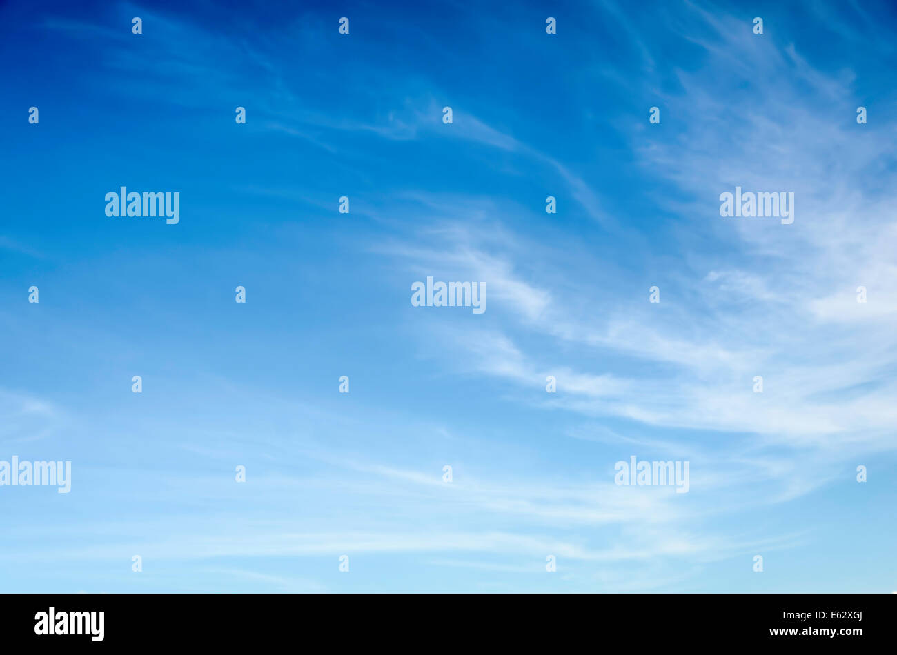 Thin wispy cloud hi-res stock photography and images - Alamy