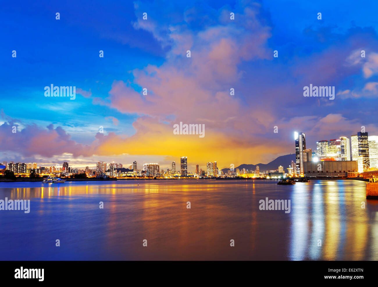 Hong Kong city sunset, Kwun Tong Stock Photo - Alamy
