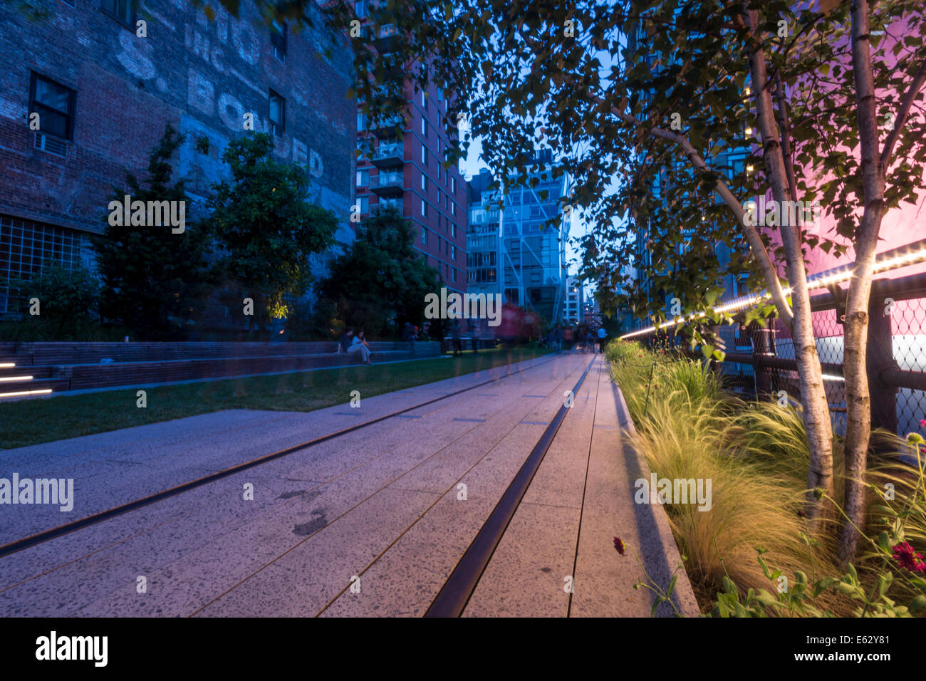 Dusk at the High Line in New York, an abandoned elevated railway turned ...