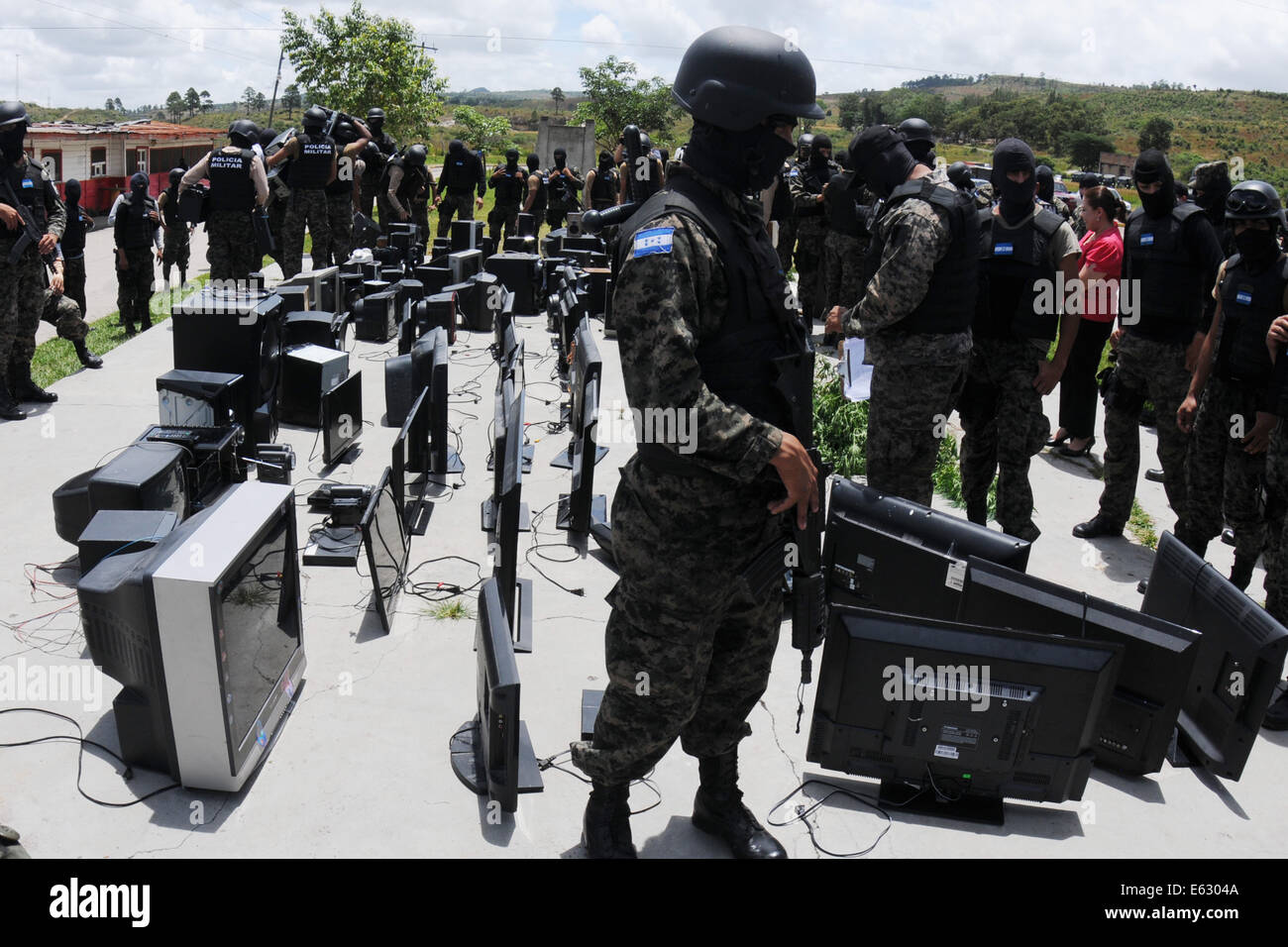 Tegucigalpa, Honduras. 12th Aug, 2014. Members of the Military Police