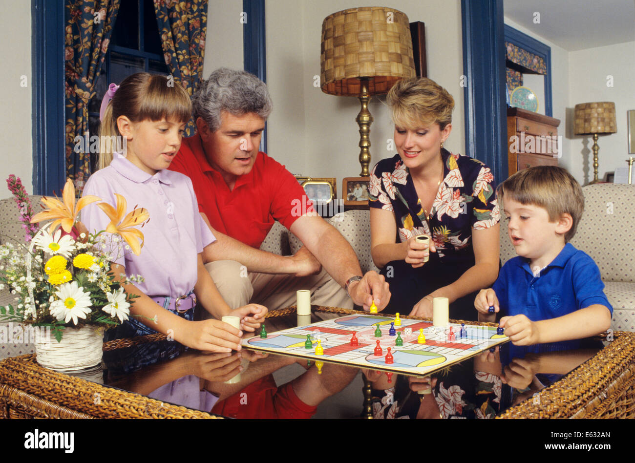Parchis outlet en familia