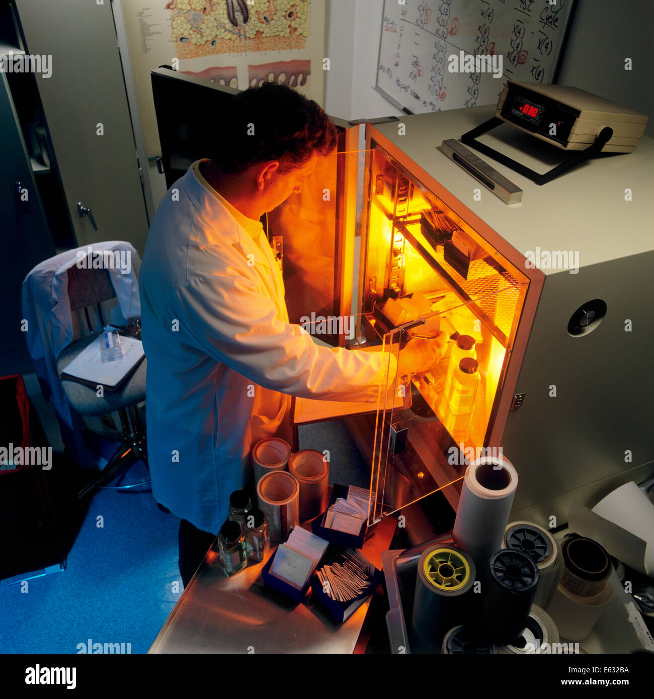 1990s LAB TECHNICIAN Stock Photo Alamy