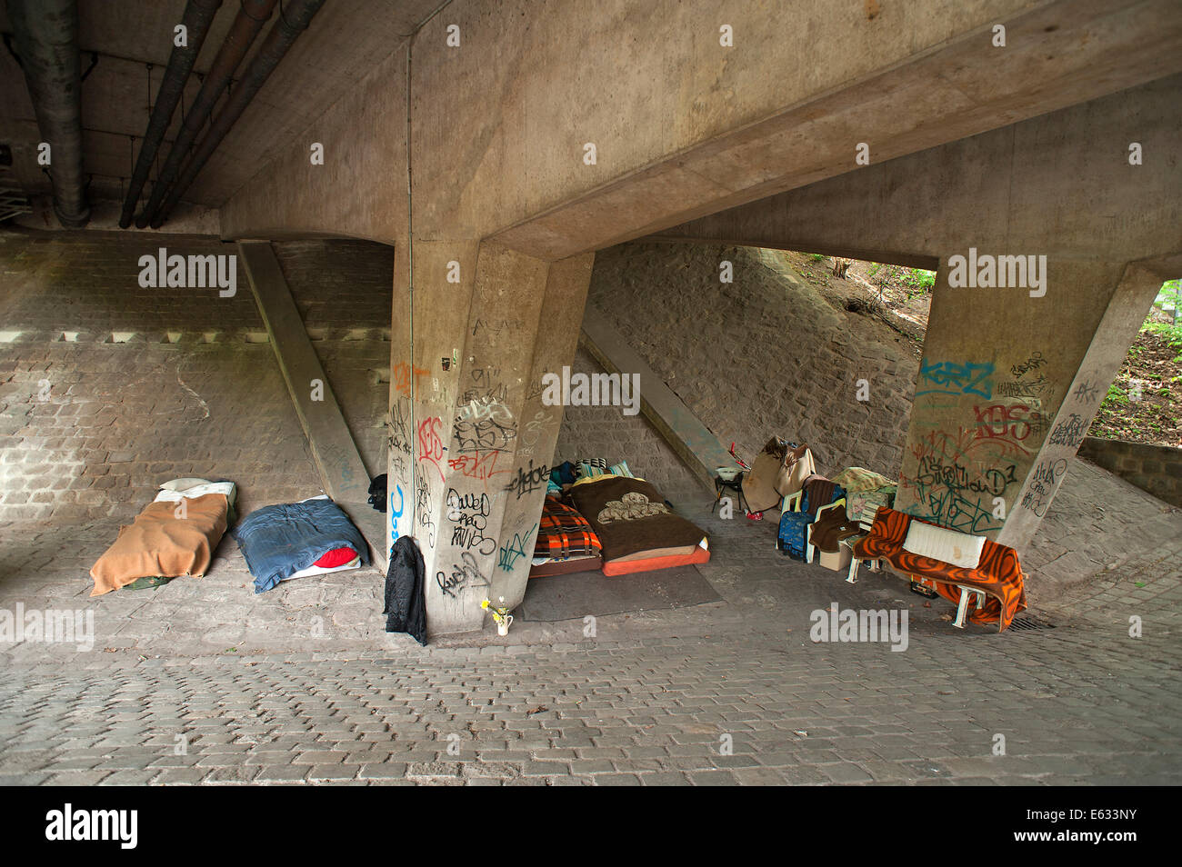 Homeless under bridge hires stock photography and images Alamy