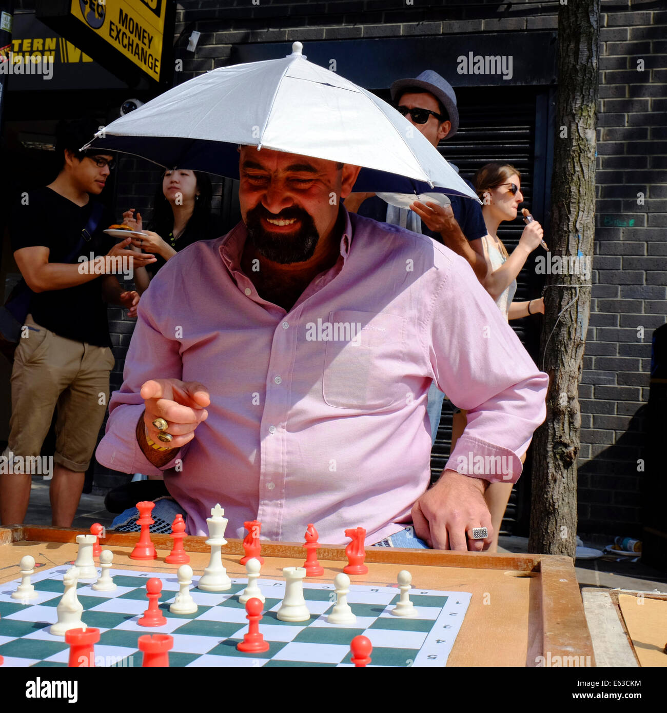 Can a street chess player who plays for money win against