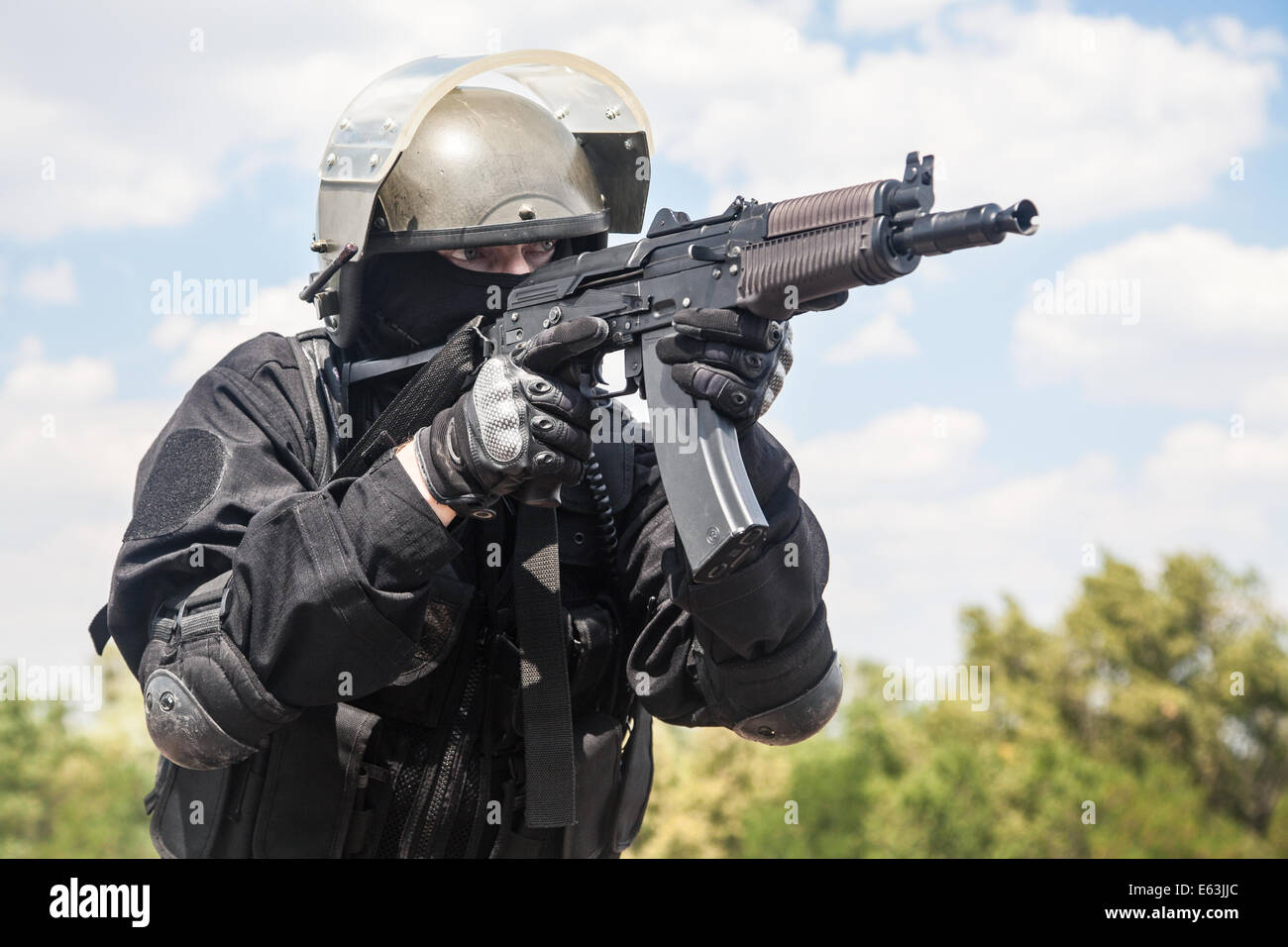 Police swat equipment hi-res stock photography and images - Alamy