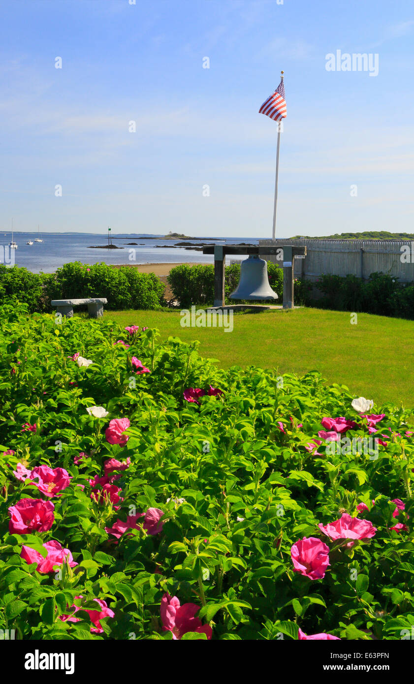 Wood Island Lighthouse Bell, Biddeford Pool, Maine, USA Stock Photo Alamy