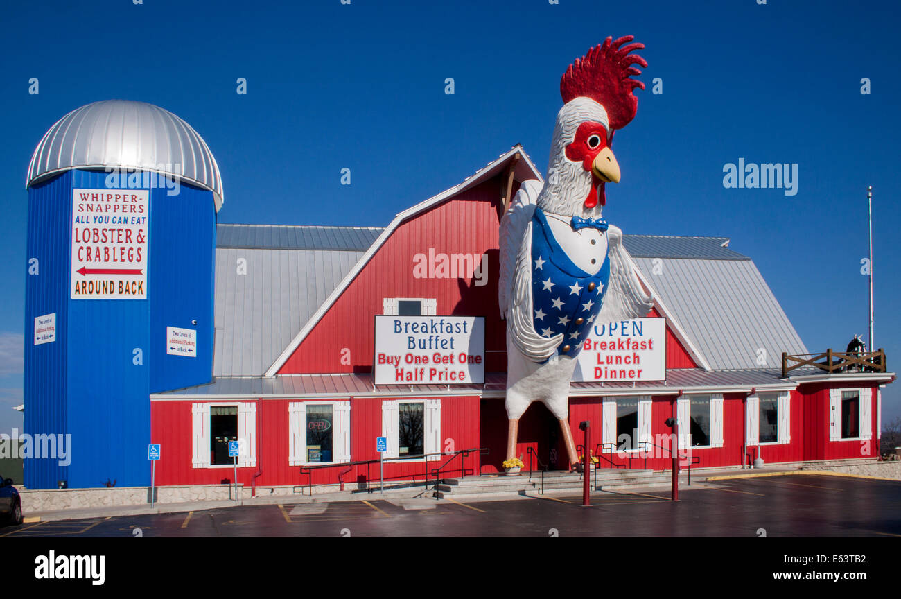 Giant chicken outside a restaurant in Branson Missouri Stock Photo