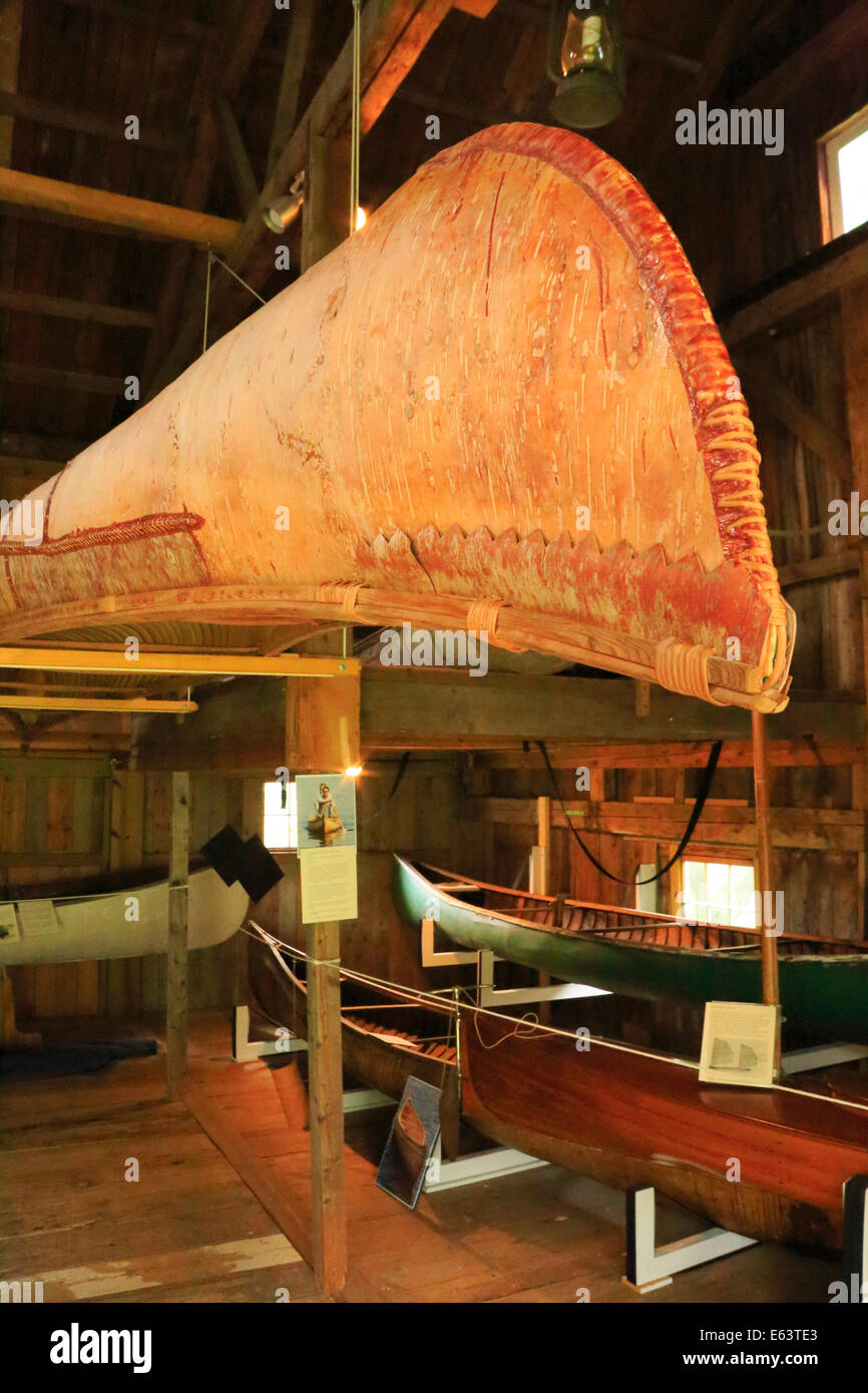 Penobscot Ocean Canoe, Abenaki Ekwiten, Penobscot Marine Museum