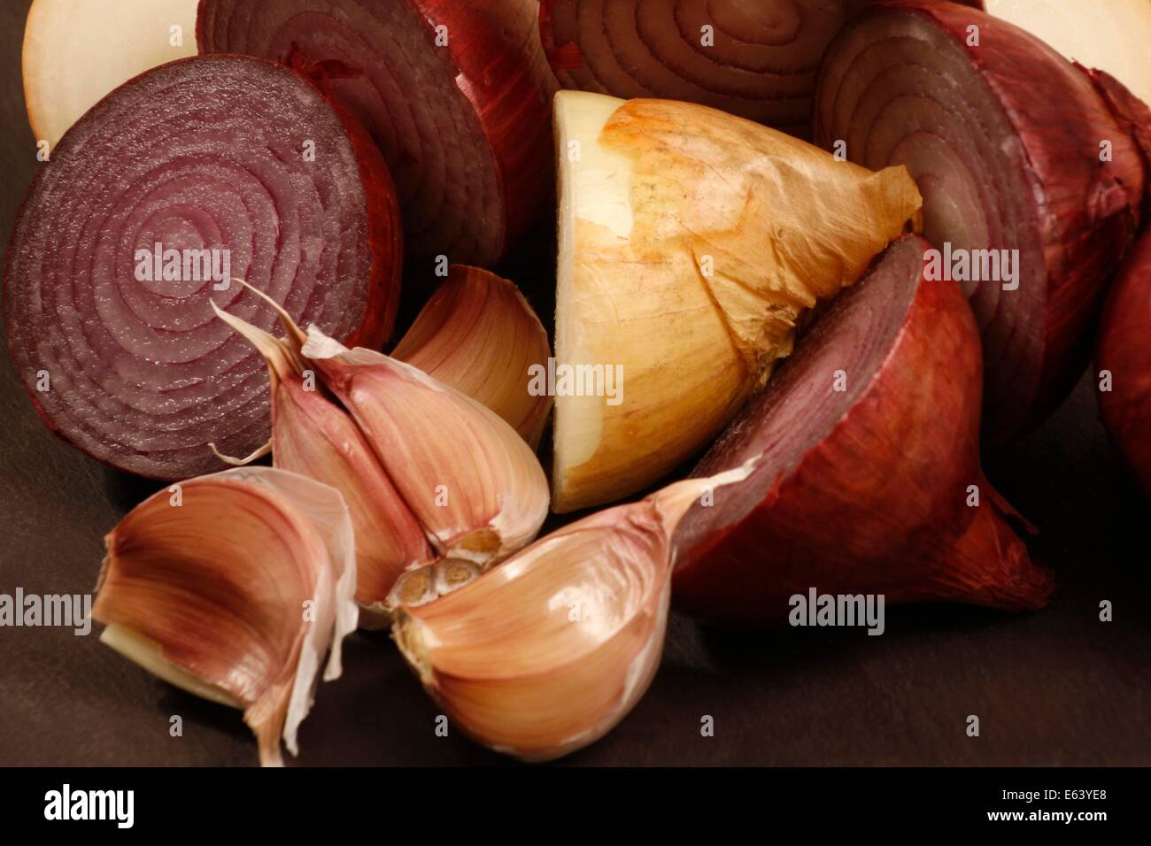 Onion and Garlic Stock Photo Alamy