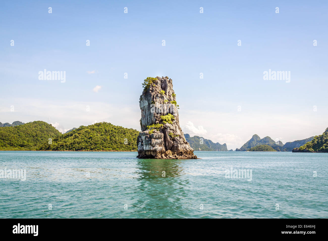 Ha long bay at Quang Ninh province, Vietnam Stock Photo - Alamy