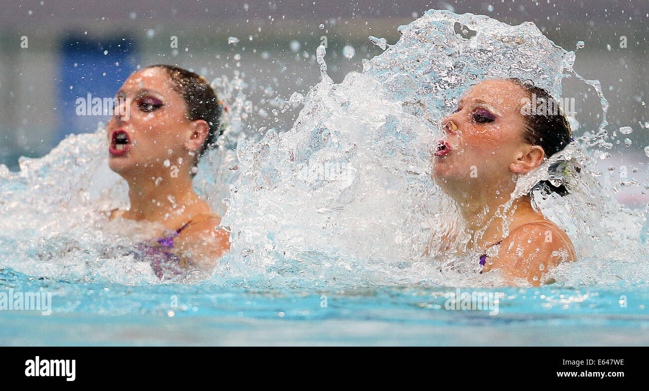 Berlin, Germany. 14th Aug, 2014. Linda Cerruti and Constanza Ferro of Italy compete in the Duet-Synchronized Free Routine at the 32nd LEN European Swimming Championships 2014 at the Schwimm- und Sporthalle im Europa-Sportpark (SSE) in Berlin, Germany, 14 August 2014. Photo: Hannibal/dpa/Alamy Live News Stock Photo