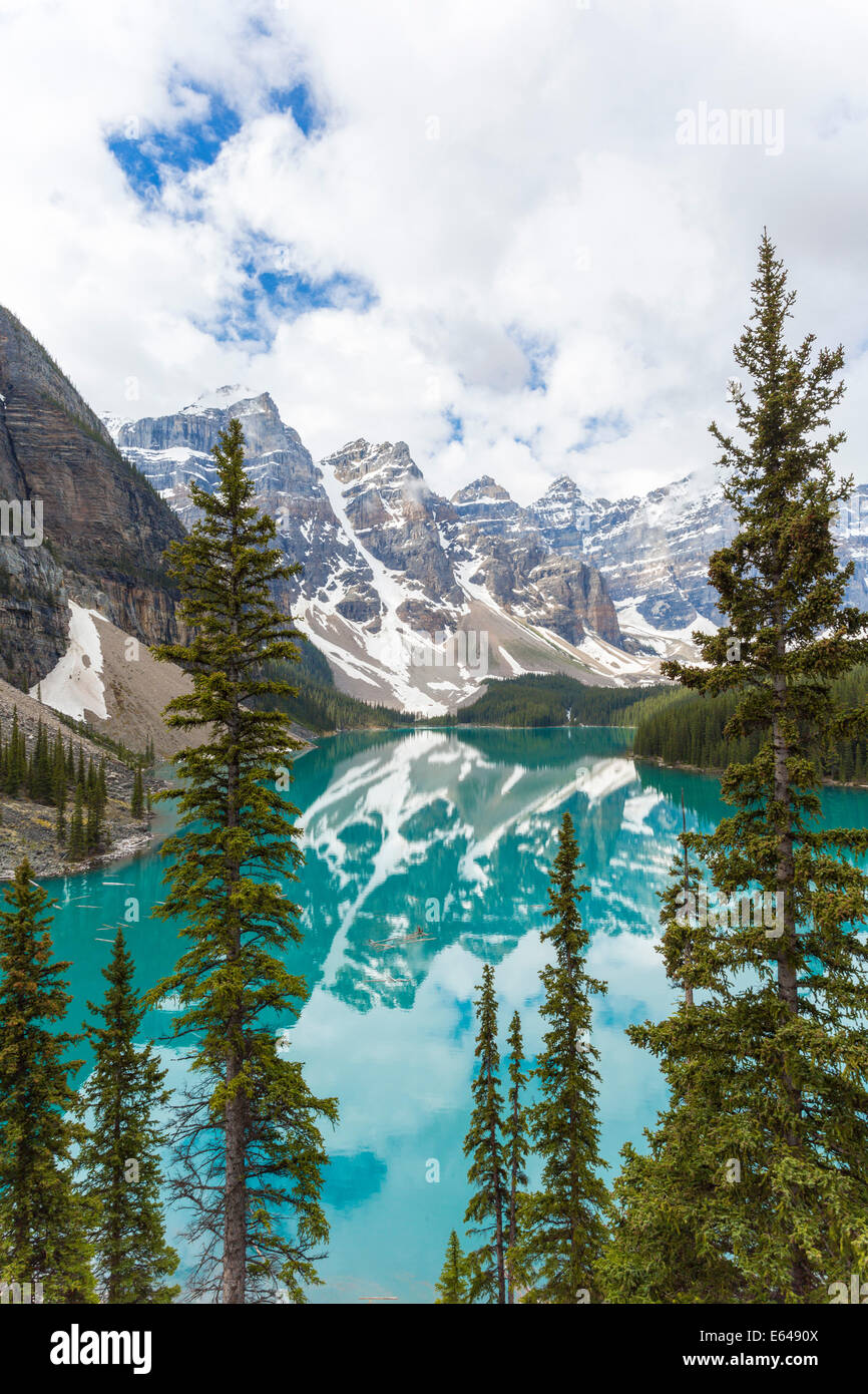 Moraine Lake & The Valley of the Ten Peaks, Banff National Park, Alberta, Canada Stock Photo