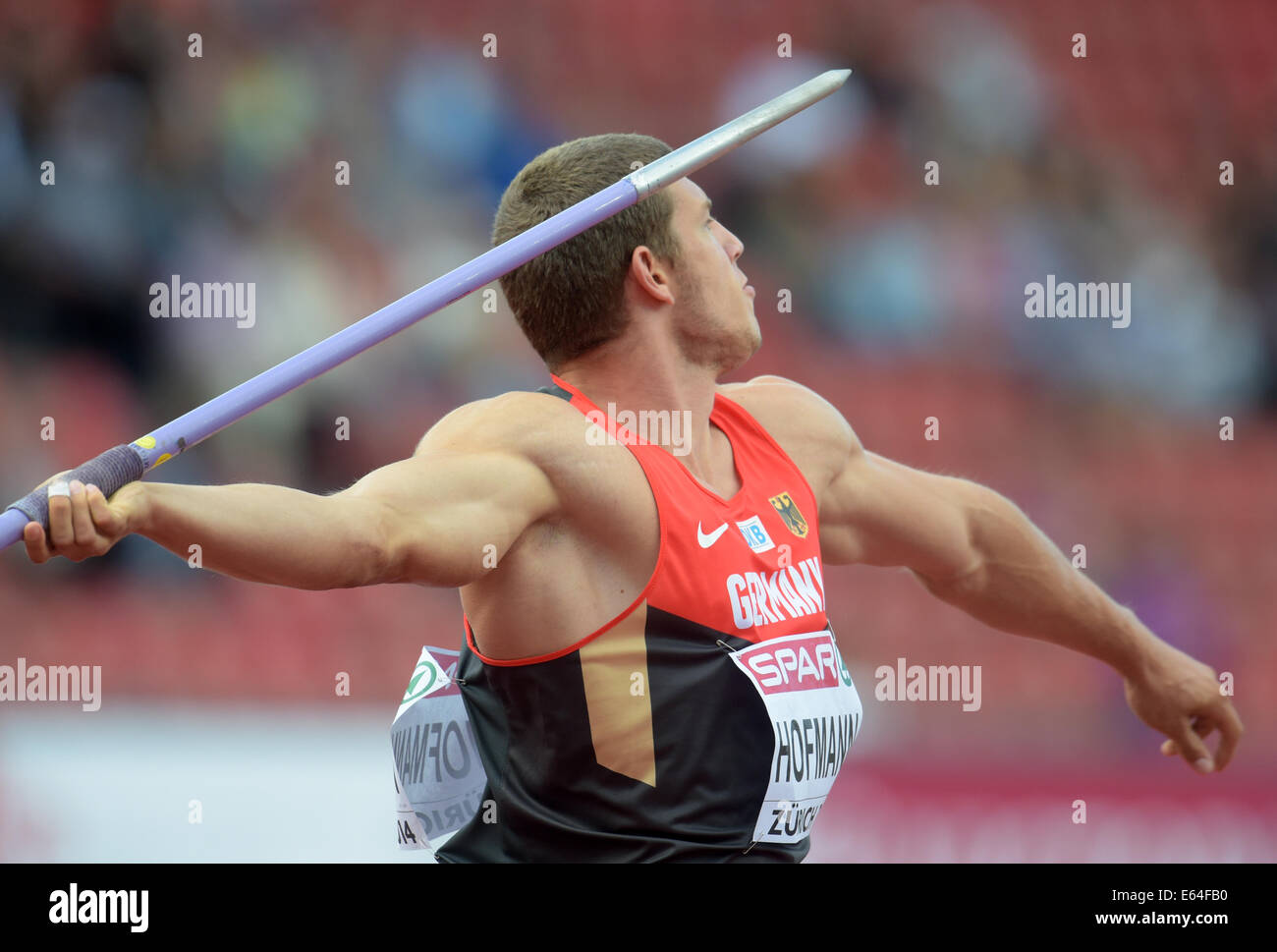 Mens javelin qualifying hires stock photography and images Alamy