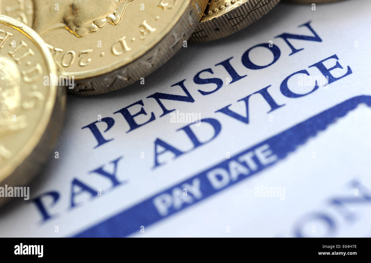 COMPANY PENSION PAY ADVICE WITH ONE POUND COINS RE PENSIONS PENSIONERS INCOMES PENSION POT SAVINGS RETIREMENT CASH MONEY UK Stock Photo