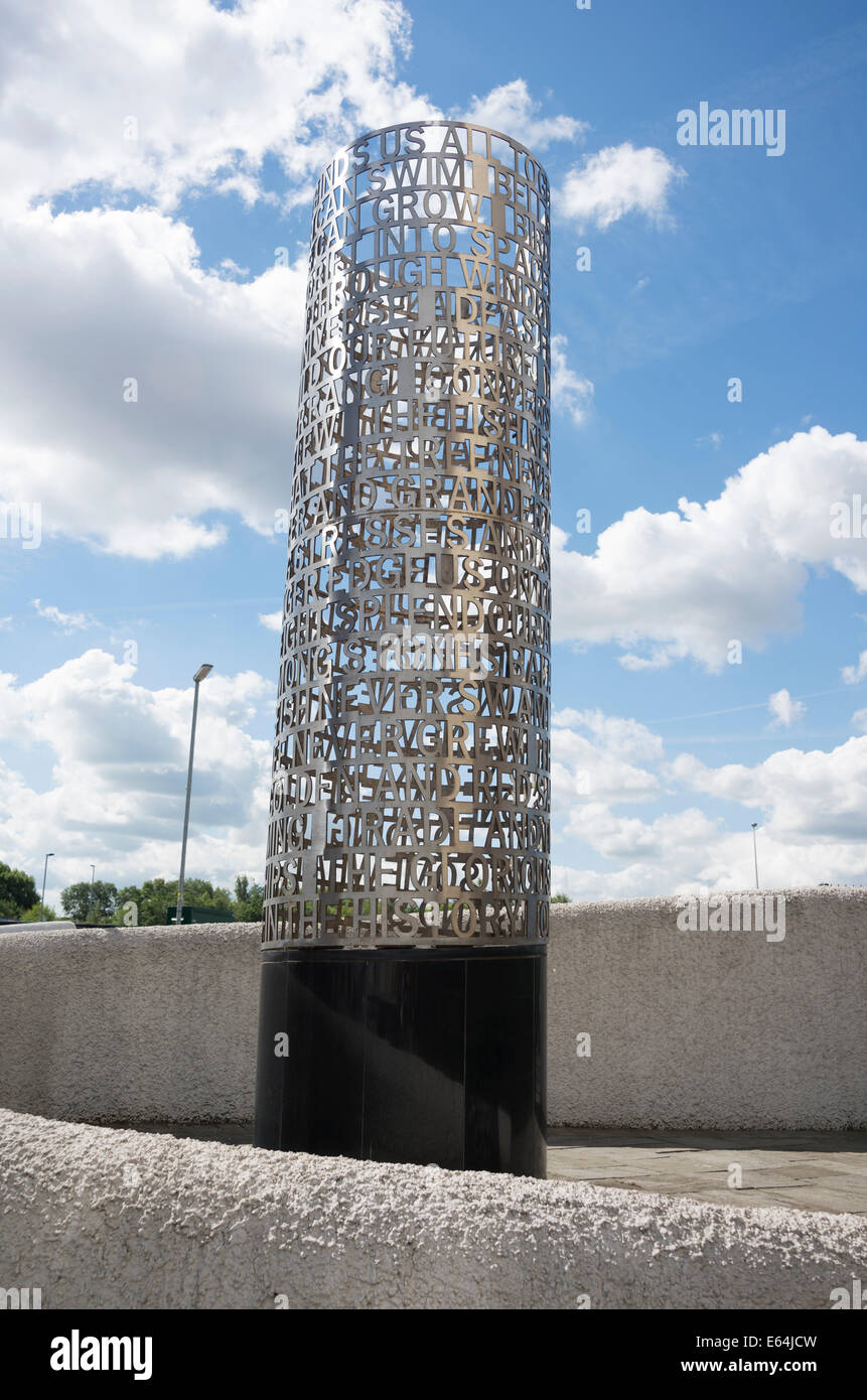 'The tree that never grew' sculpture art installation  by Jennifer Grant in Duke Street Glasgow. Stock Photo