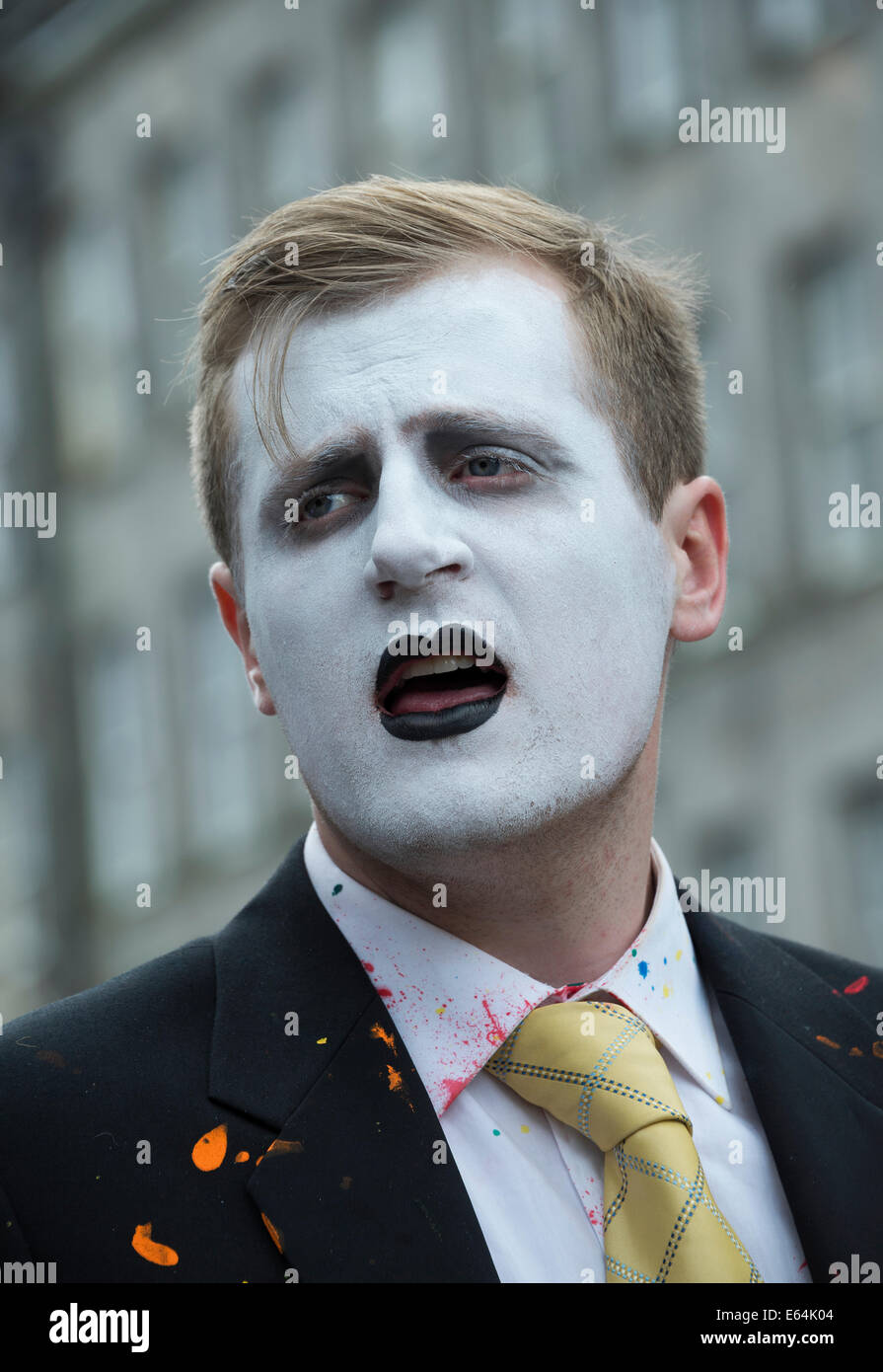 Japanese man white face paint hi-res stock photography and images - Alamy