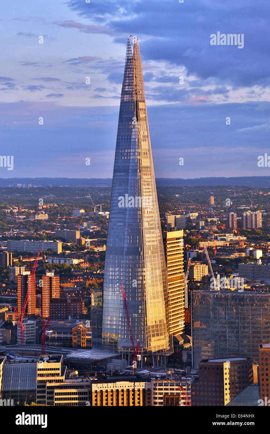 The shard hi-res stock photography and images - Alamy