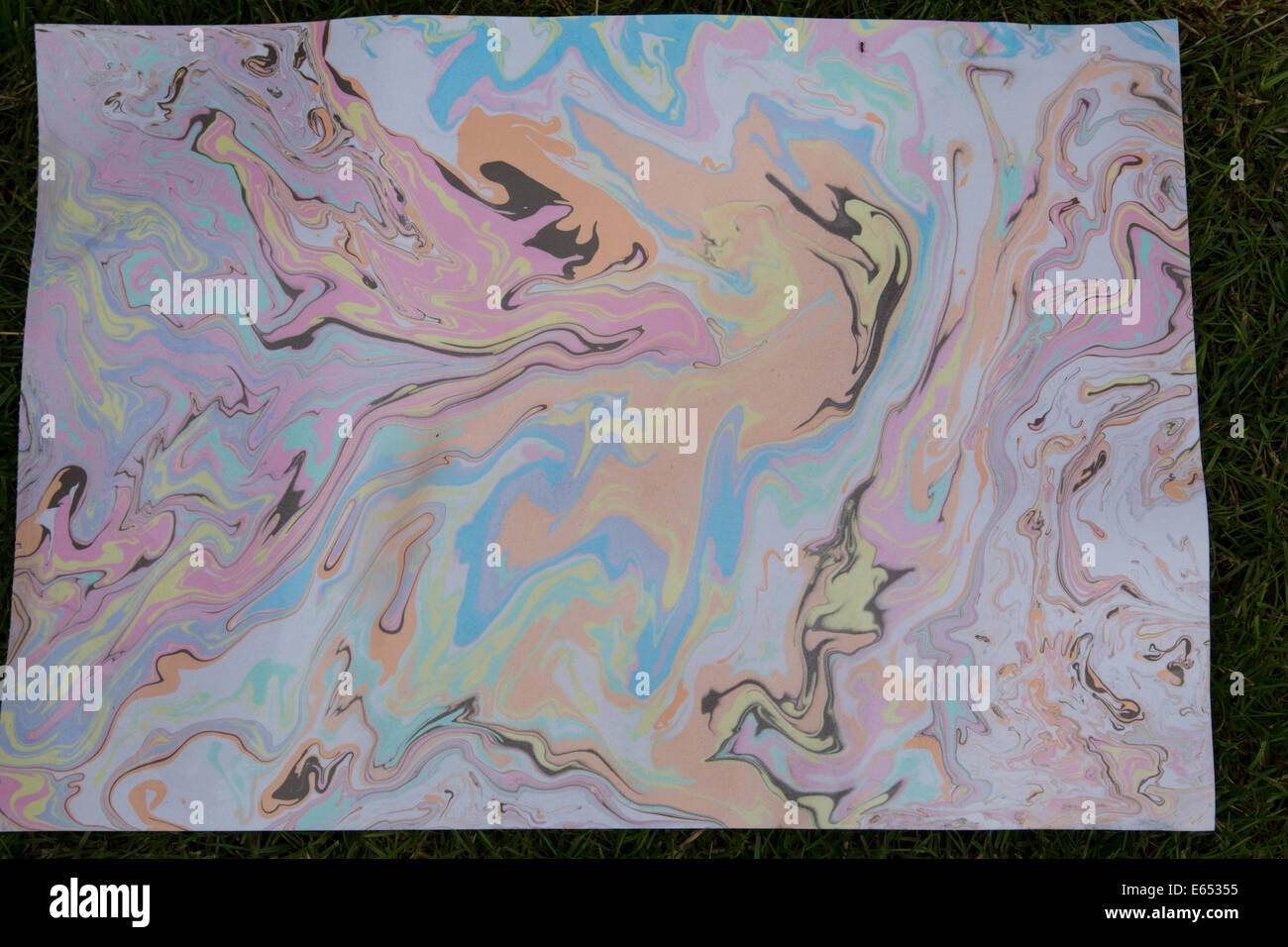An example of Suminagashi or Japanese paper marbling Stock Photo Alamy