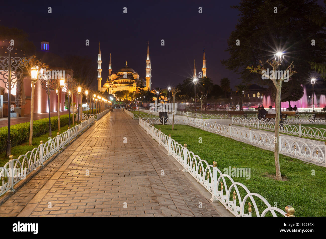 Sultanahmet Blue Mosque at night, Istanbul, Turkey Stock Photo - Alamy