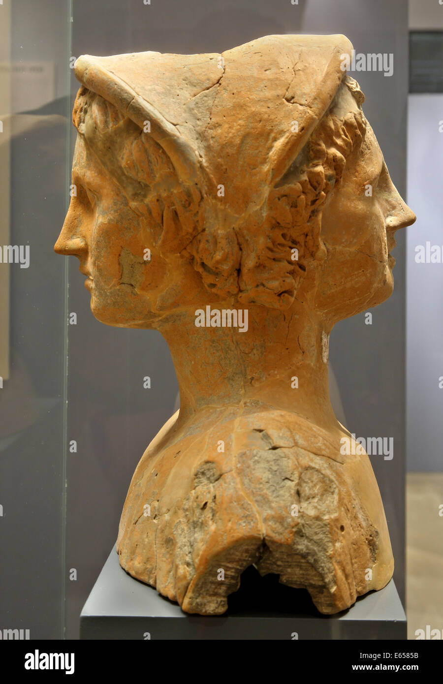 Beautiful "double" figurines in the Archaeological Museum of Ancient