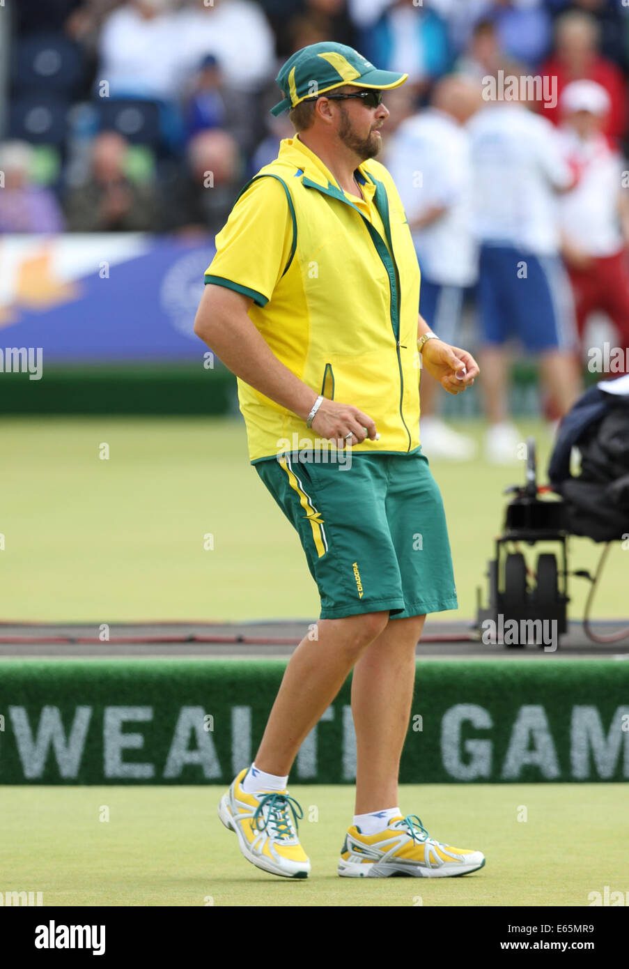 Matt FLAPPER of Australia v India in the bronze medal match in the mens fours at the Kelvingrove Lawn Bowls Centre, Stock Photo