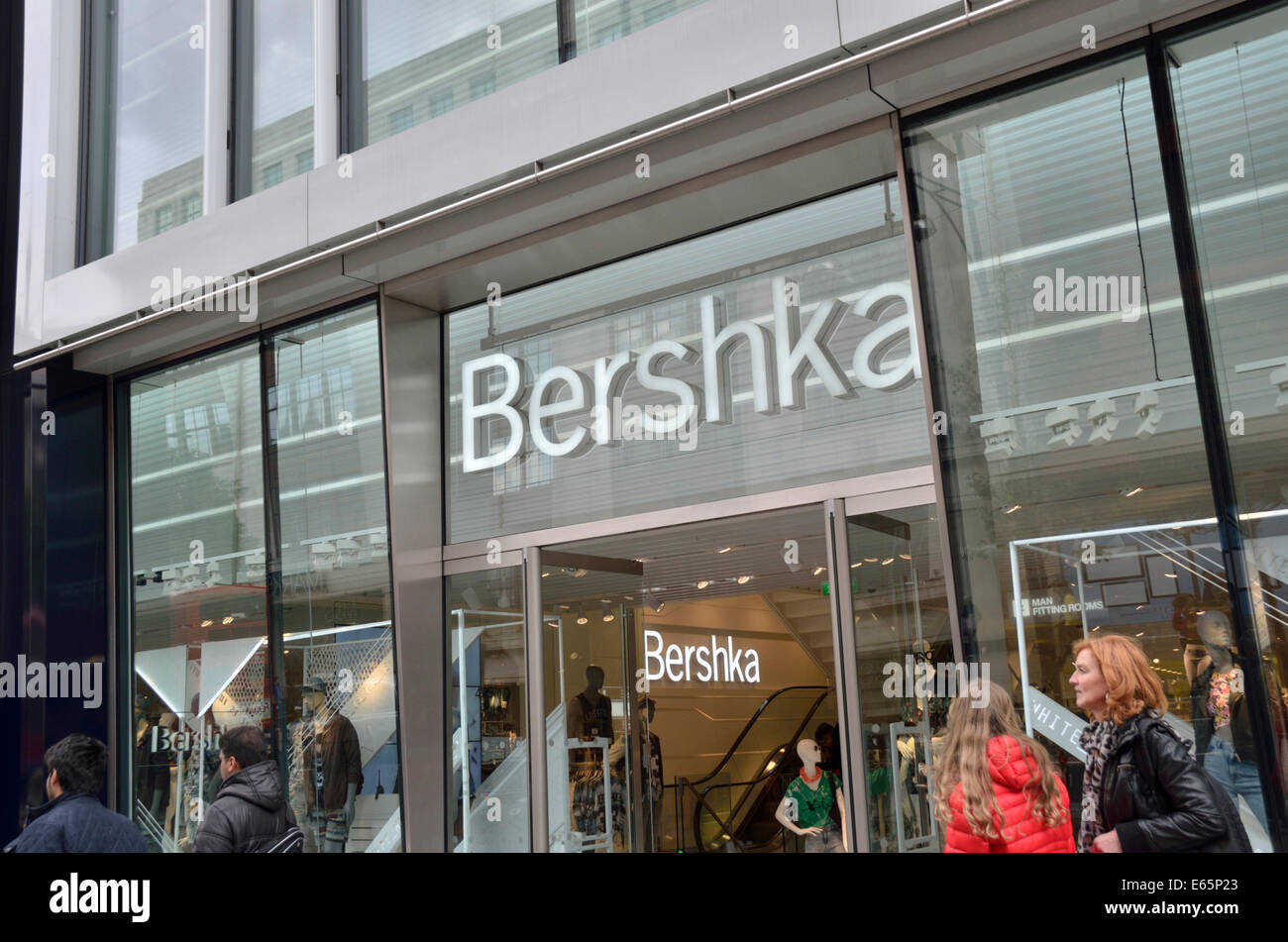 Bershka fashion store in Oxford Street, London, UK Stock Photo - Alamy