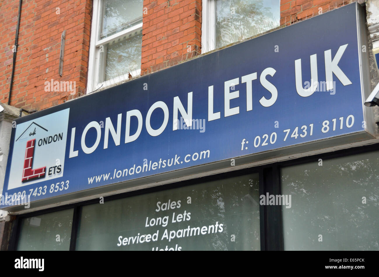 London Lets UK letting agents, West Hampstead, London, UK. Stock Photo