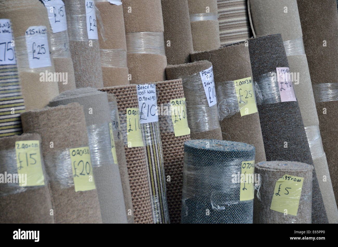 Rolls off hires stock photography and images Alamy