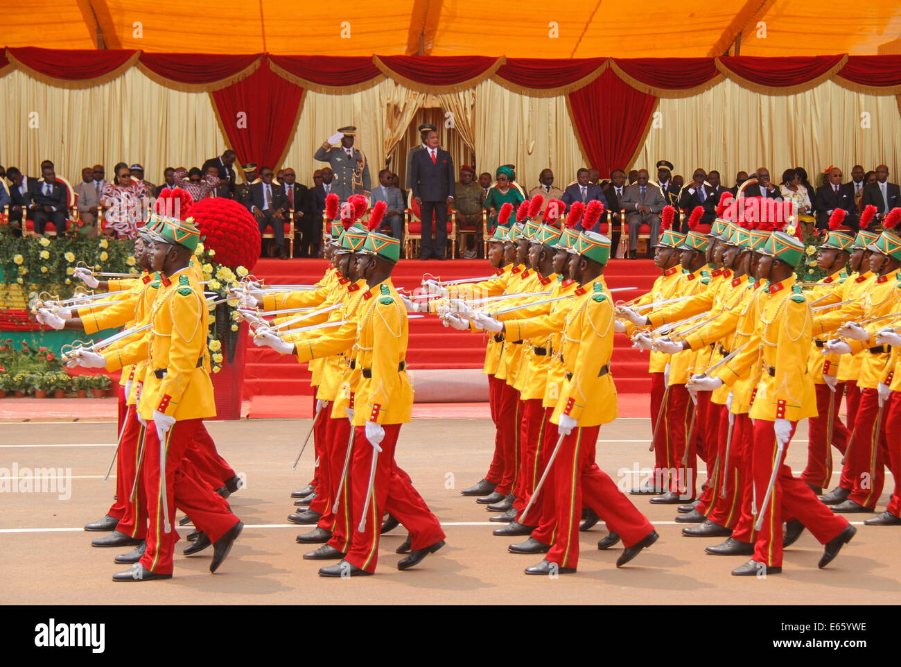 (140815) -- SIBITI (REPUBLIC OF CONGO), Aug. 15, 2014 (Xinhua) -- Soldiers march during a celebration marking the 54th independence anniversary of the country in Sibiti, the Republic of Congo, Aug. 15, 2014. (Xinhua/Liu Kai) Stock Photo