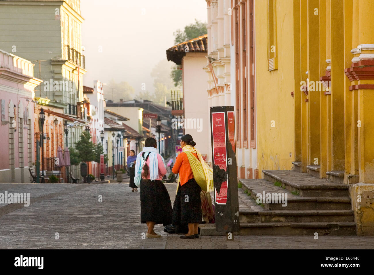 Mexican indian women hi-res stock photography and images - Alamy
