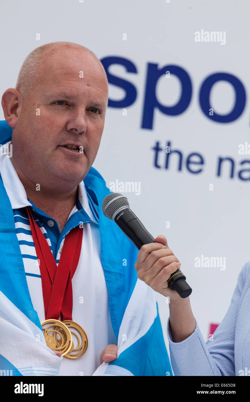 Bowls commonwealth games hires stock photography and images Alamy