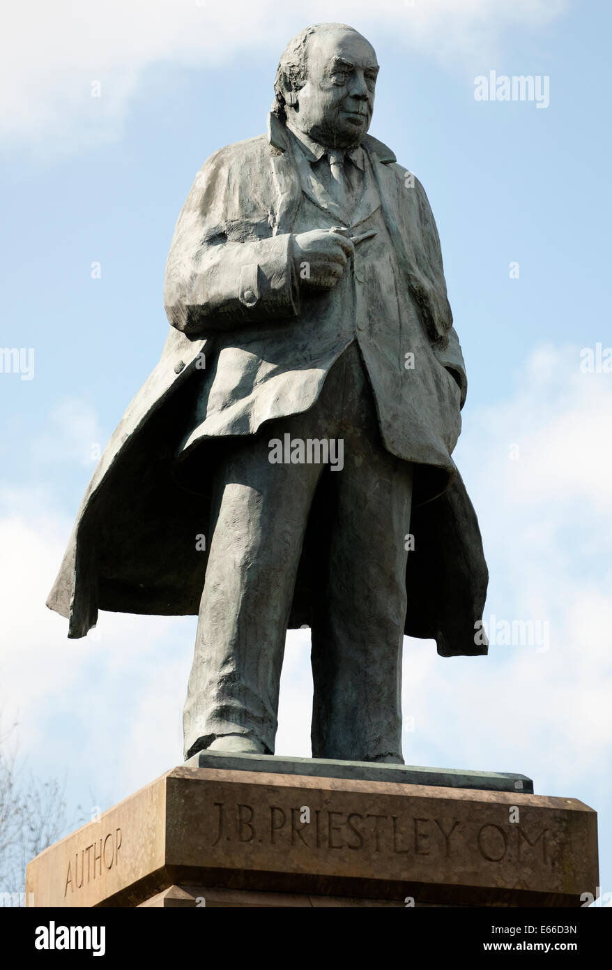 Statue of J B Priestley, Bradford, Yorkshire, England, UK. Stock Photo