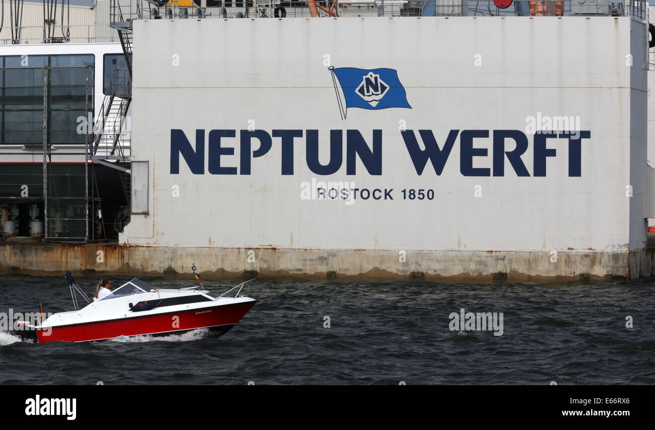 Neptun shipyard hires stock photography and images Alamy